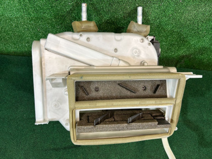 Heater unit SUBARU LEGACY OEM 72110AE000 BEE BHE BE5 BE9 BH5 BH9 2002 EZ30 AT