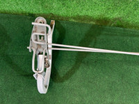 Торсионы багажника SUBARU LEGACY OEM 57520AE000, 57520AE010, 57529AE000, 57529AE010 BEE BE9 BE5 2002 WHITE PEARL 081