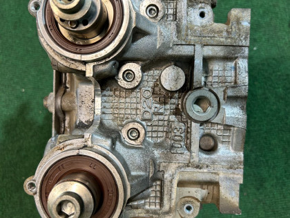 Culata derecha SUBARU EXIGA OEM 11039AB831 YA5 2010 EJ204 AT