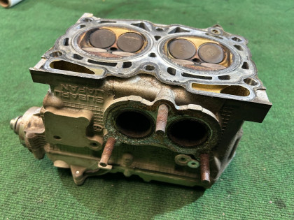 Culata derecha SUBARU EXIGA OEM 11039AB831 YA5 2010 EJ204 AT