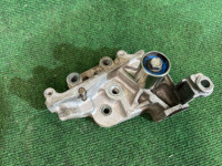 Suporte do tensor da correia de distribuição 13156AA110 SUBARU EXIGA
