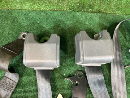 Cinturones de seguridad traseros MAZDA BONGO OEM 88842HA202 88843HA202 SK22M 2015