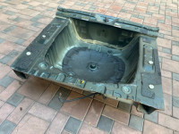 แอ่งวางยางอะไหล่ท้ายรถ SUBARU OUTBACK OEM 52122AG0409P BP9 BPE 2007 GREEN