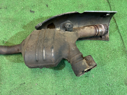 三元催化器 Выпускной коллектор правый HONDA GOLD OEM 18150MCA781 2002