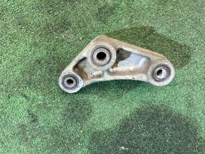 左フロントロアアーム HONDA GOLD OEM 52465MCA000 2002