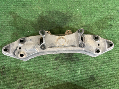 变速箱横梁 SUBARU OUTBACK OEM 41011AG030 41022AJ070 BRF 2010 EZ36 AT