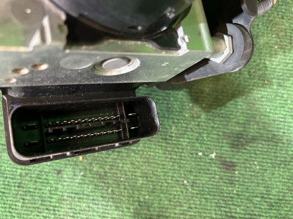 ABSユニット SUBARU OUTBACK OEM 27596AJ001 BRF 2010 EZ36 AT
