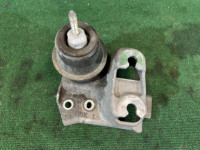 Подушки двигателя комплект SUBARU OUTBACK OEM 41032AJ060 41022AJ040 BRF 2010 EZ36 AT