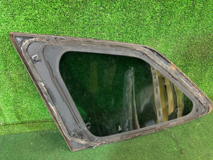 右リアクォーターガラス SUBARU OUTBACK OEM 65209AJ060 BRF 2010