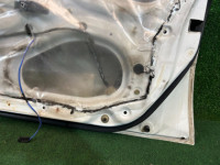 Дверь передняя правая SUBARU LEGACY OEM 61100AC001 61100AC021 BG5 1998 White 51E