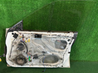 Дверь передняя правая SUBARU LEGACY OEM 61100AC001 61100AC021 BG5 1998 White 51E