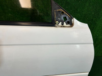 Дверь передняя правая SUBARU LEGACY OEM 61100AC001 61100AC021 BG5 1998 White 51E