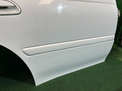 Porta traseira direita SUBARU LEGACY OEM 61400AC300 61400AC320 BG5 1998 White 51E