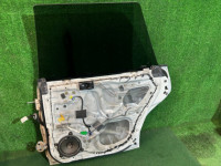 Porta traseira direita SUBARU LEGACY OEM 61400AC300 61400AC320 BG5 1998 White 51E