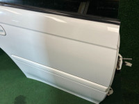 Porta traseira direita SUBARU LEGACY OEM 61400AC300 61400AC320 BG5 1998 White 51E