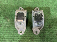 ขายึดเหล็กกันโคลงหลัง 20520AA001 20520AA011 SUBARU LEGACY