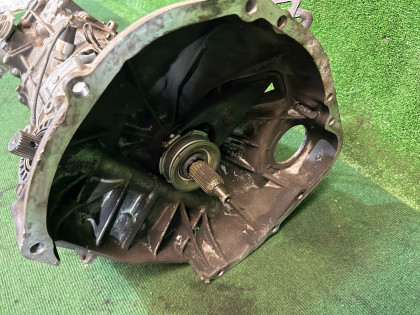 Caixa de velocidades manual TY752VSCAA G/r=3:900 SUBARU LEGACY OEM 32000AE190 BG5 1998 EJ20D MT5