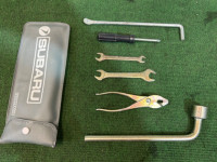 ชุดเครื่องมือ 97010AA020 97010AA010 SUBARU LEGACY