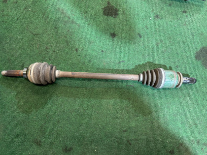 Palier trasero SUBARU LEGACY OEM 28021AC121 28021AC111 BG5 1998 EJ20D MT5