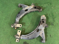 Braços de suspensão dianteiros SUBARU LEGACY OEM 20200AA200 20200AA210 BG5 1998 EJ20D MT5