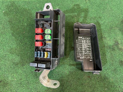 กล่องฟิวส์ 82232AC020 SUBARU LEGACY
