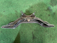 Travessa da caixa 41022AG100, 41011AG020 SUBARU LEGACY