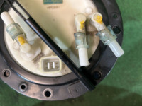 Fuel pump SUBARU LEGACY OEM 42021AG020 BLE BPE 2003 EZ30
