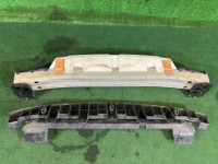 前保险杠防撞梁 SUBARU LEGACY OEM 57712AG000 BLE 2004