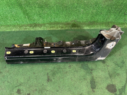 Estribo metálico derecho 51415AG0009P SUBARU LEGACY