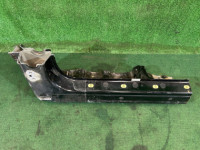 Estribo metálico izquierdo 51415AG0109P SUBARU LEGACY