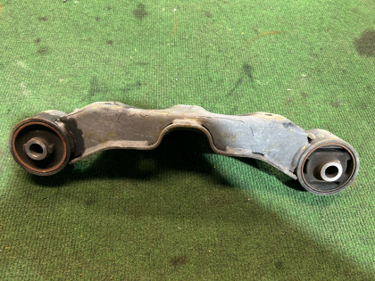 Differential mount 41310AG022 SUBARU LEGACY