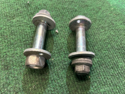 Tornillos de caída traseros SUBARU LEGACY OEM 901700122 902350006 903100171 20560AA011 BL9 BL5 BLE 2008 EJ253 AT