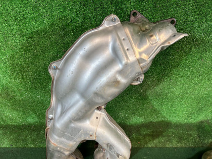 触媒 выпускной коллектор SUBARU LEGACY OEM 44620AA740 44620AB720 BL9 BL5 BLE 2008 EJ253 AT