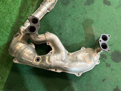 触媒 выпускной коллектор SUBARU LEGACY OEM 44620AA740 44620AB720 BL9 BL5 BLE 2008 EJ253 AT