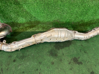 触媒 выпускной коллектор SUBARU LEGACY OEM 44620AA740 44620AB720 BL9 BL5 BLE 2008 EJ253 AT