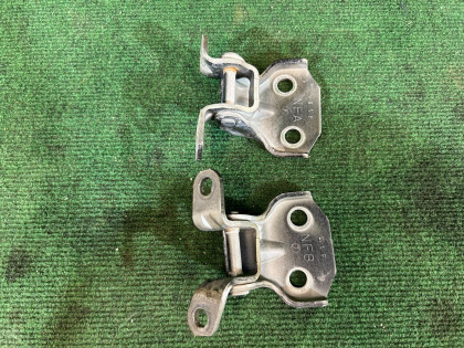 Bisagras de la puerta delantera derecha 60070AG0009P 60070AG0109P SUBARU LEGACY