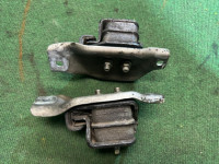发动机支座 SUBARU LEGACY OEM 41031AA110 41022FA000 BL9 BL5 BLE 2008 EJ253 AT
