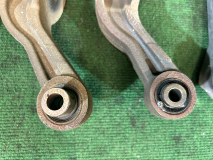 リアアーム SUBARU LEGACY OEM 20250AE010 20250AE000 20250AE020 20250AE040 BL9 BL5 BLE 2008 EJ253 AT