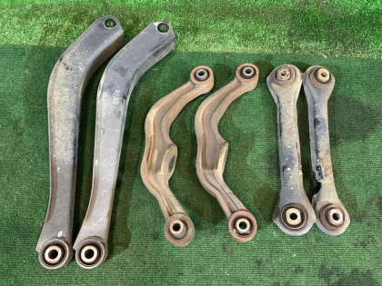 リアアーム SUBARU LEGACY OEM 20250AE010 20250AE000 20250AE020 20250AE040 BL9 BL5 BLE 2008 EJ253 AT