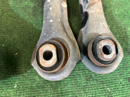 リアアーム SUBARU LEGACY OEM 20250AE010 20250AE000 20250AE020 20250AE040 BL9 BL5 BLE 2008 EJ253 AT