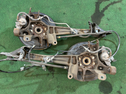 リアハブ SUBARU LEGACY OEM 28473AG001 26700AG001 26692AG061 26692AG071 BL9 BL5 BLE 2008 EJ253 AT