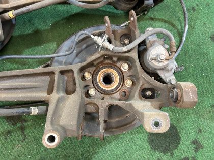 リアハブ SUBARU LEGACY OEM 28473AG001 26700AG001 26692AG061 26692AG071 BL9 BL5 BLE 2008 EJ253 AT