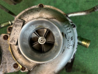 Turbocompressor direito VF33 SUBARU LEGACY OEM 14411AA420 BH5 2002
