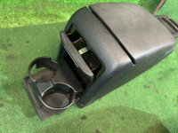 Бардачок подлокотник SUBARU LEGACY OEM 92111AG000JC BL5 BP5 BLE BL9 BP9 BPE 2004 BLUE 35J
