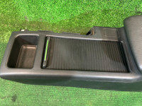 Бардачок подлокотник SUBARU LEGACY OEM 92111AG000JC BL5 BP5 BLE BL9 BP9 BPE 2004 BLUE 35J