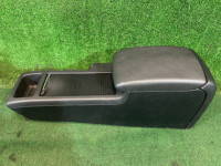 手套箱与扶手 92111AG000JC SUBARU LEGACY