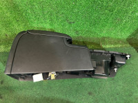 Бардачок подлокотник SUBARU LEGACY OEM 92111AG000JC BL5 BP5 BLE BL9 BP9 BPE 2004 BLUE 35J