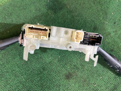 Steering column switch assembly гитара SUBARU LEGACY OEM 83111AG050 BL5 BP5 BLE BL9 BP9 BPE 2004 EJ20Y MT5