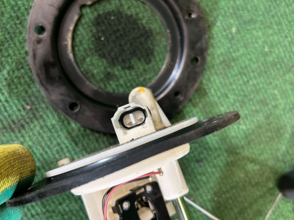 เซ็นเซอร์วัดระดับน้ำมัน SUBARU LEGACY OEM 42081AG000 BL5 BP5 BLE BL9 BP9 BPE 2004 EJ20Y MT5