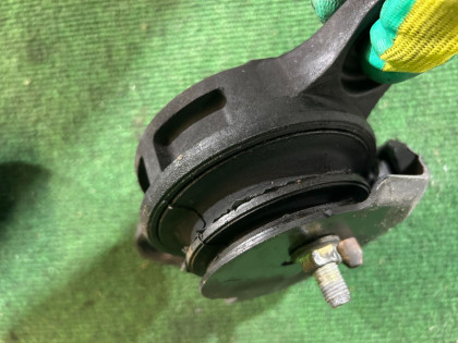 发动机支座 SUBARU LEGACY OEM 41022AG110, 41022AG120, 41020AG020 BL5 BP5 BLE BL9 BP9 BPE 2004 EJ20Y MT5